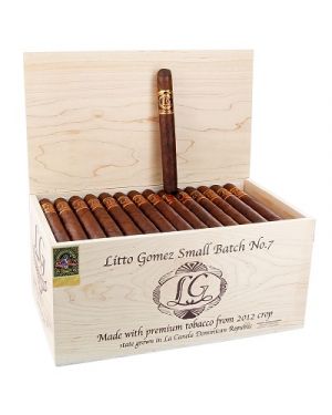 LA FLOR DOMINICANA LITTO GOMEZ DIEZ SMALL BATCH