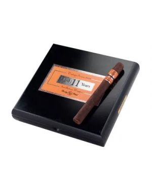 ROCKY PATEL VINTAGE 2006 CHURCHILL